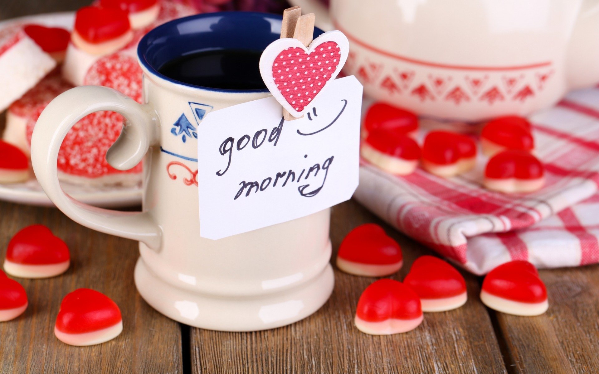 Картинка добрый день мужчине любимому. Доброе утро любовь. Пожелания с добрым утром мужчине любимому. Доброе утро сердечки. Романтические открытки с добрым утром.